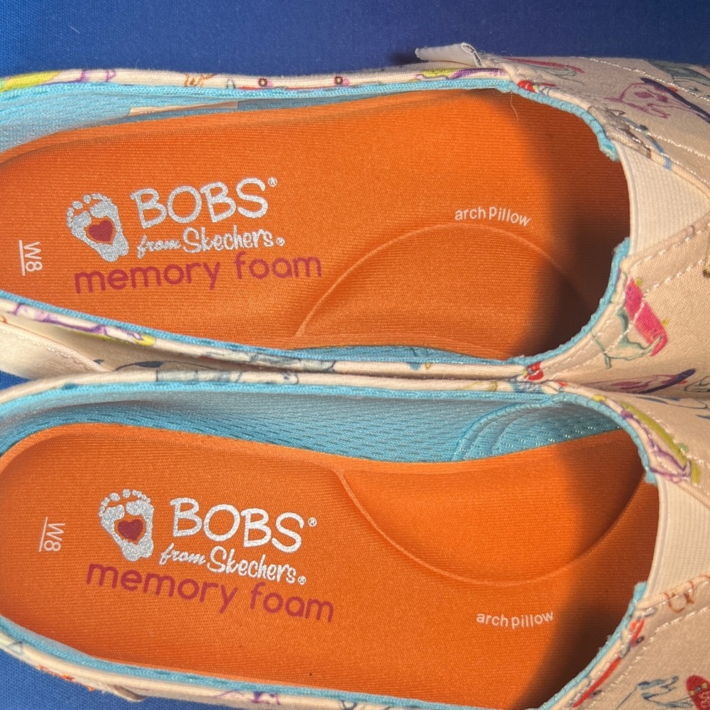Skechers BOBS for Dogs Cream Slip-On Shoes with Colorful Print - Picture 8 of 9